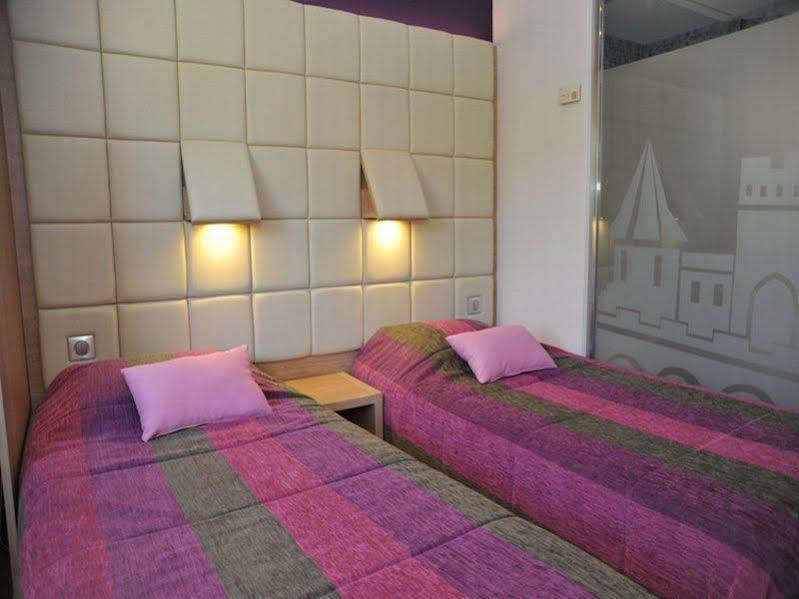 Hotel Espace Cite 2*