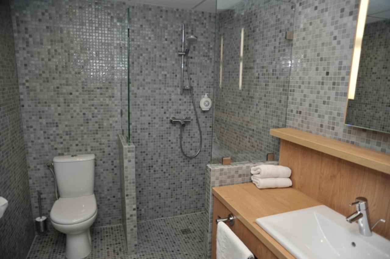 Hotel Espace Cite 2*